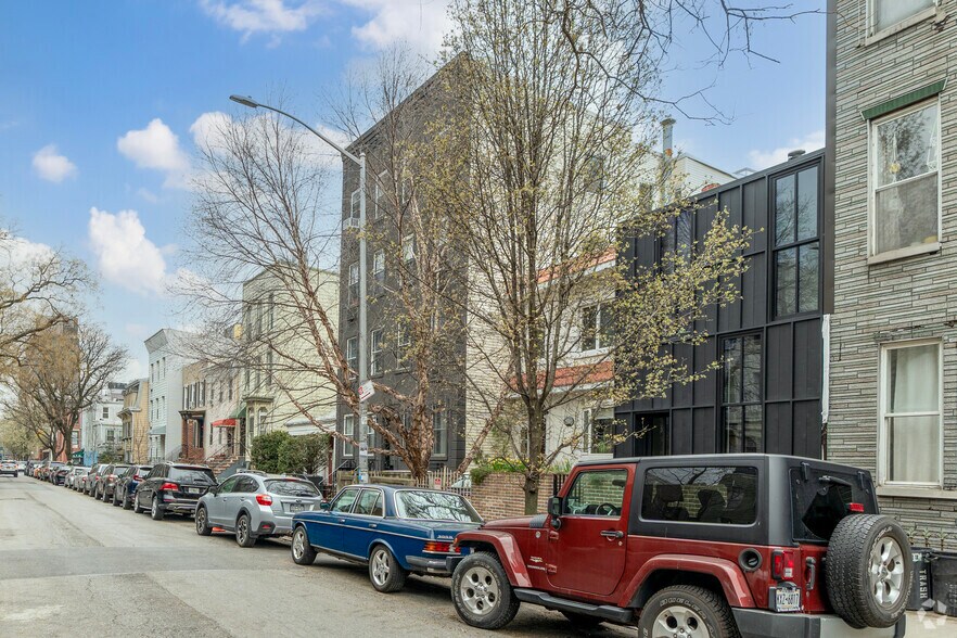More Photos Of 111 Huron St, Brooklyn Apartments For Sale