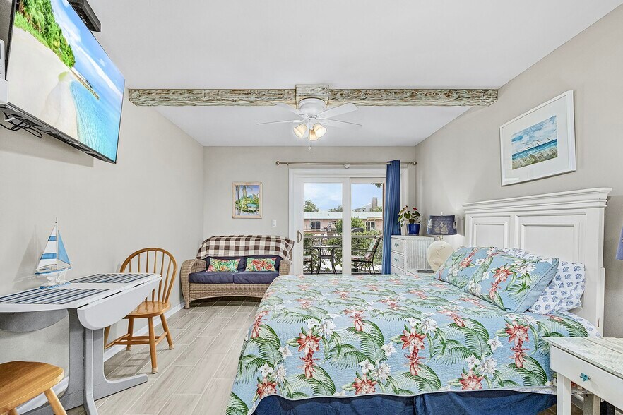 More Photos Of 3226 Stringfellow Rd, Saint James City Apartments For Sale