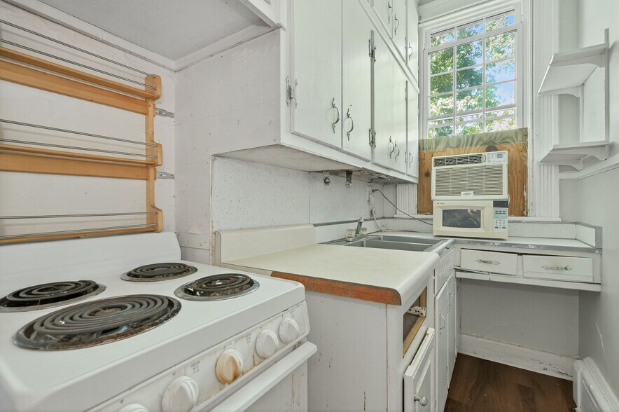 More Photos Of 406 S Armistead Ave, Hampton Apartments For Sale