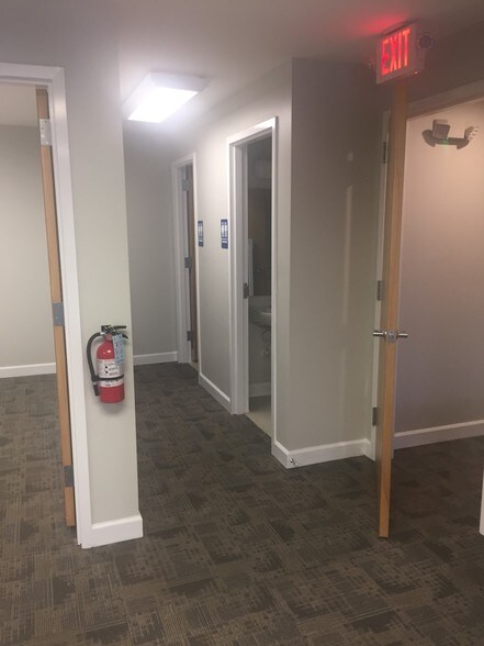 More Photos Of 955 W Wade Hampton Blvd, Greer Office For Lease