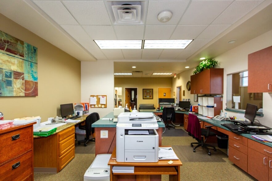 More Photos Of 1005 Division St, Prescott Medical For Sale
