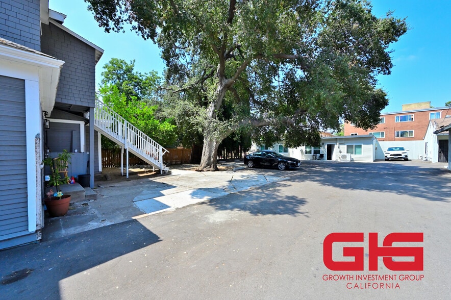 More Photos Of 405 N Euclid Ave, Pasadena Apartments For Sale