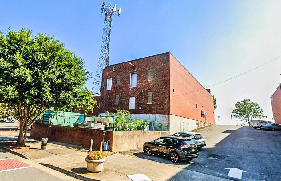More Photos Of 127 E Church St, Martinsville Office For Sale