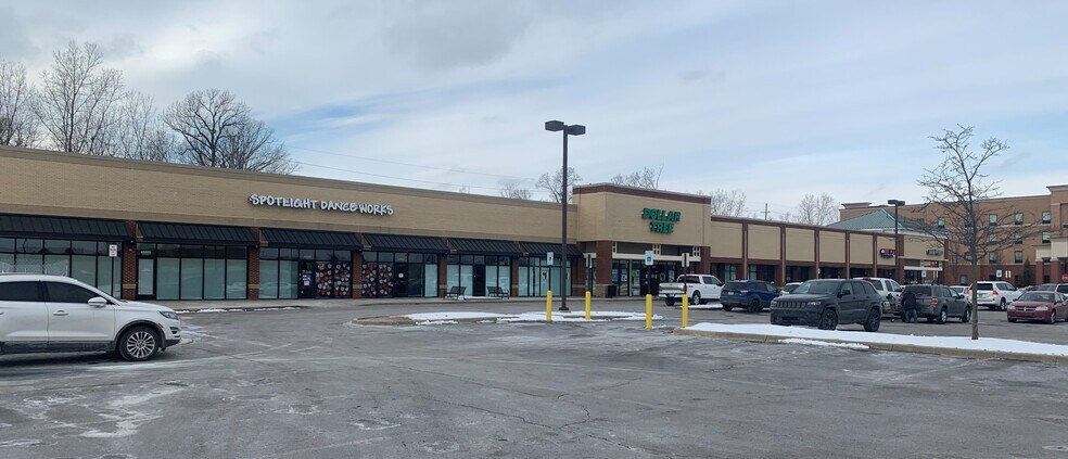 More Photos Of Marketplace Blvd, Chesterfield Unknown For Lease