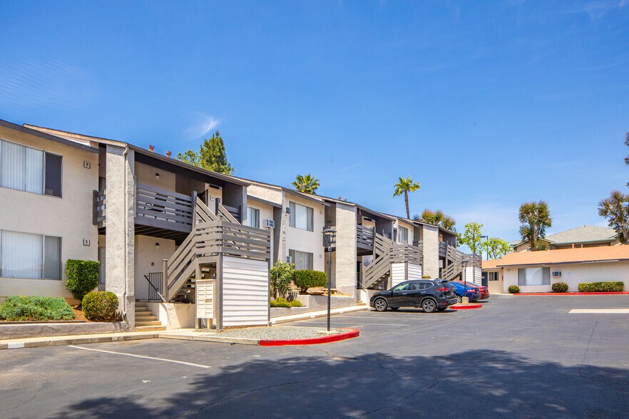 More Photos Of 725 Alturas Ln, Fallbrook Apartments For Sale