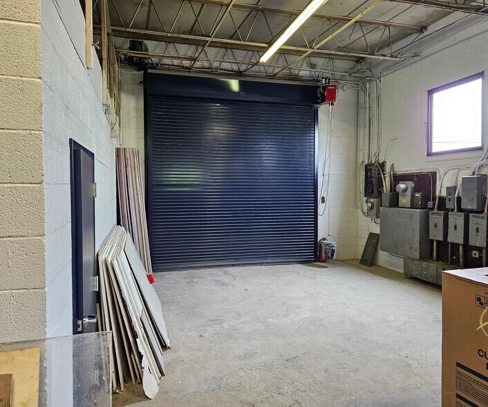 More Photos Of 6624 Quad Ave, Rosedale Industrial For Sale