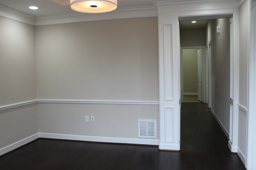 More Photos Of 5757 Flewellen Oaks Ln, Fulshear Medical For Lease