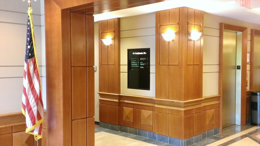 More Photos Of 300 Parkbrooke Pl, Woodstock Medical For Lease