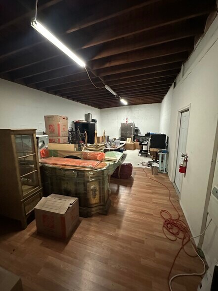 More Photos Of 2732 6th Ave S, Saint Petersburg Light Manufacturing For Sale
