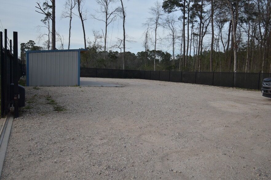 More Photos Of 11395 FM 2432 Rd, Willis Light Manufacturing For Sale