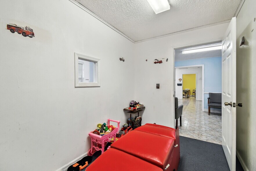 More Photos Of 10129 Little Rd, New Port Richey Medical For Sale