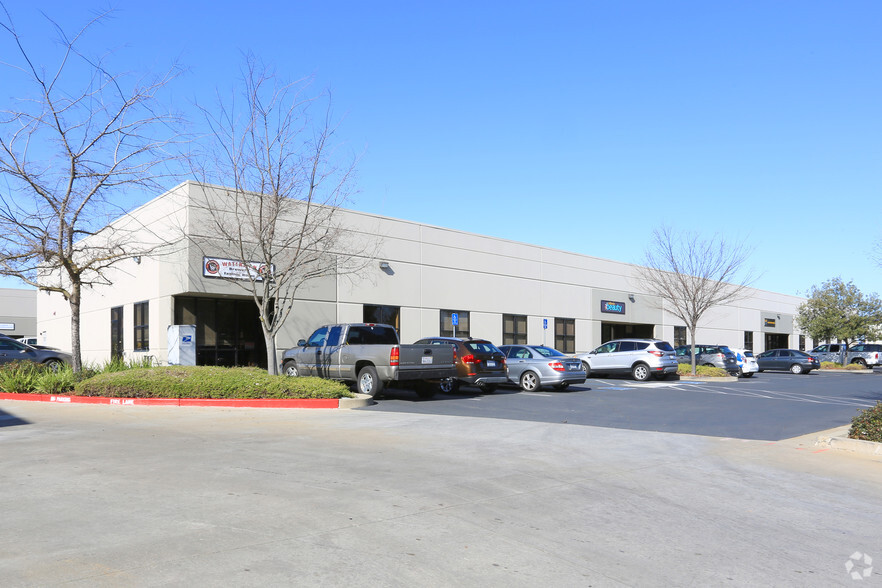 Primary Photo Of 9824 Dino Dr, Elk Grove Warehouse For Lease