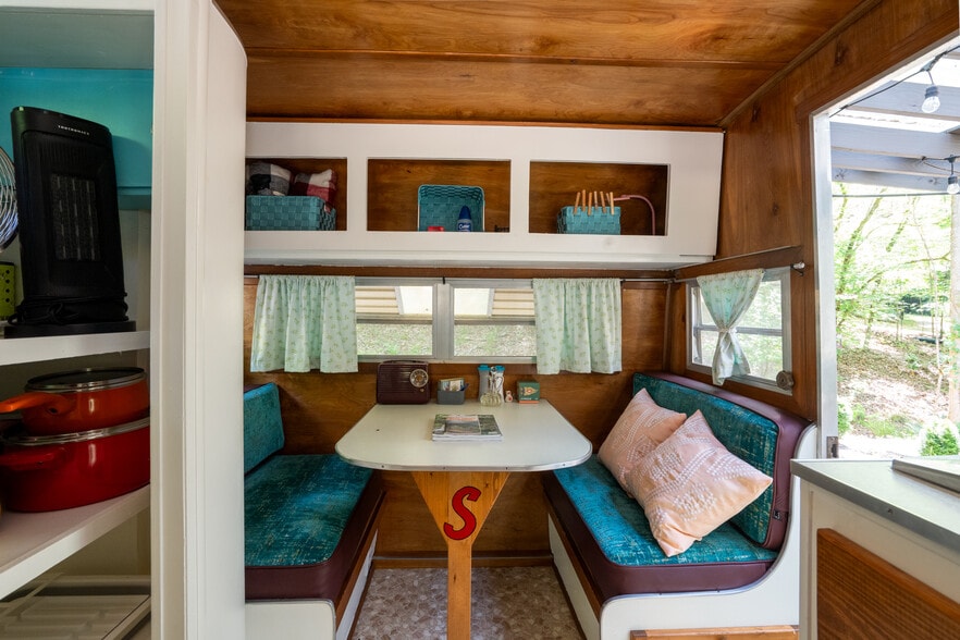 More Photos Of 38 Camp Ultima Blvd, Franklin Hospitality For Sale