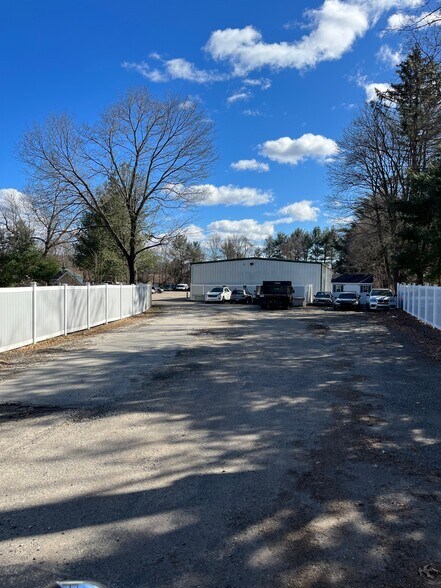 More Photos Of 65 Kingsbury Ave, Tolland Warehouse For Lease