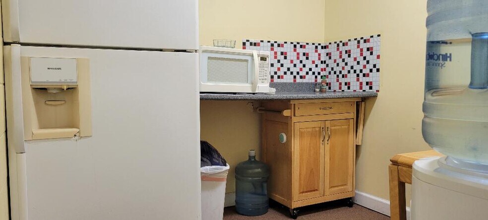 More Photos Of 5680 S Archer Ave, Chicago Loft Creative Space For Lease