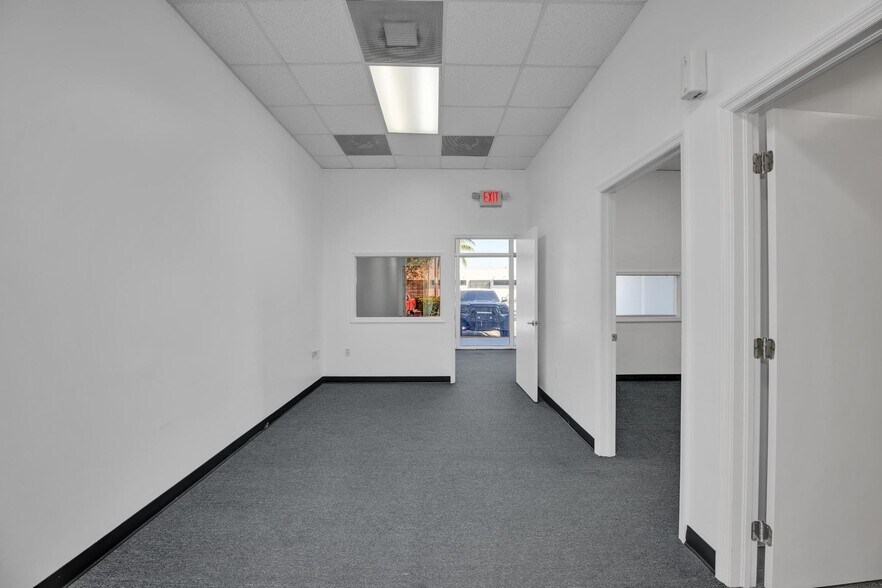 More Photos Of 13300 NW 27th Ave, Opa-locka Restaurant For Lease