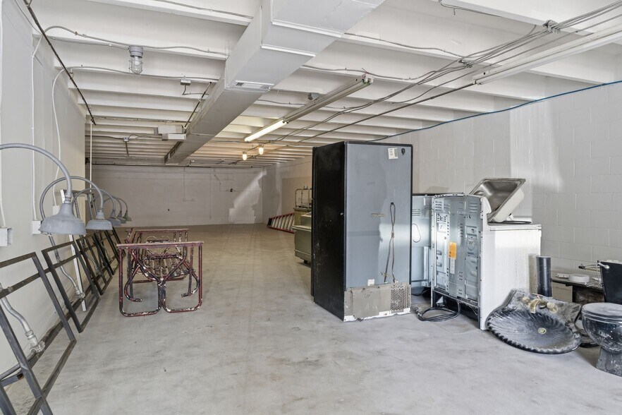More Photos Of 1404-1406 McGavock Pike, Nashville General Retail For Lease