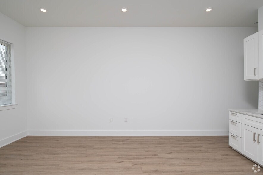 More Photos Of 2201 Washington Ave, Philadelphia Apartments For Lease