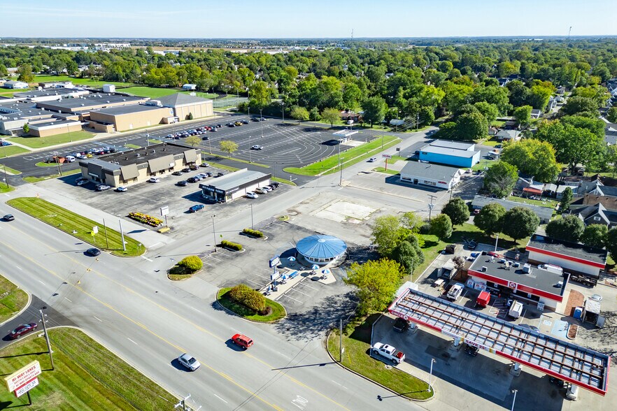 More Photos Of 351 N Morton St, Franklin Restaurant For Sale