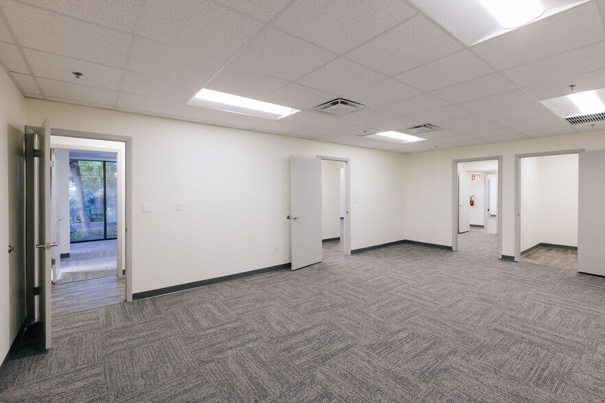 More Photos Of 2875 NW 77th Ave, Miami Warehouse For Lease