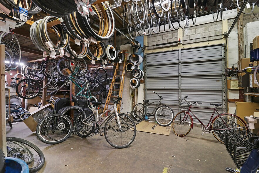 More Photos Of 2926 75th St, Kenosha Freestanding For Sale