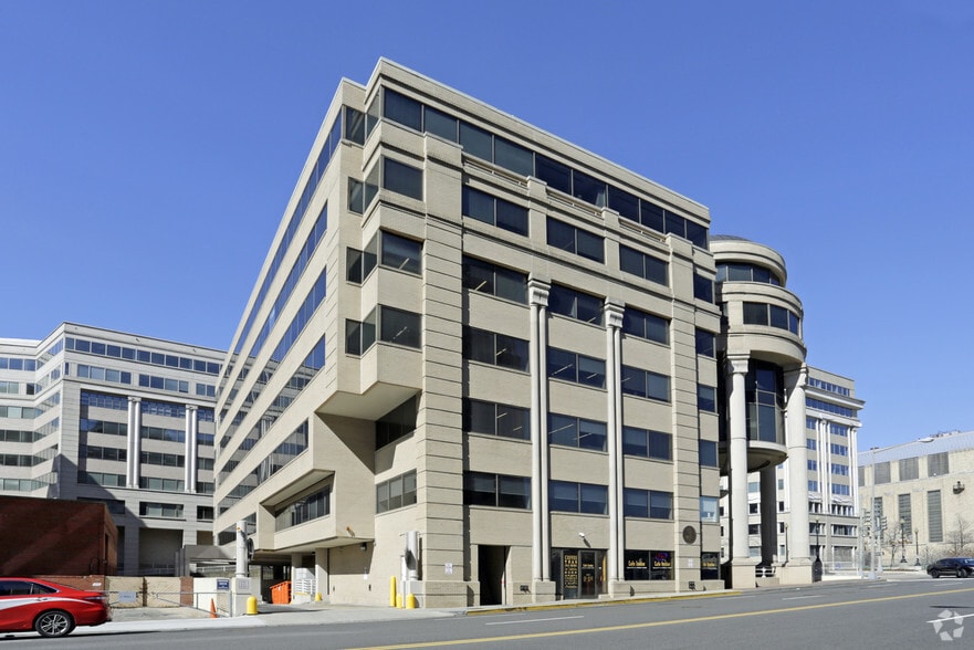 More Photos Of 409 12th St SW, Washington Office For Lease