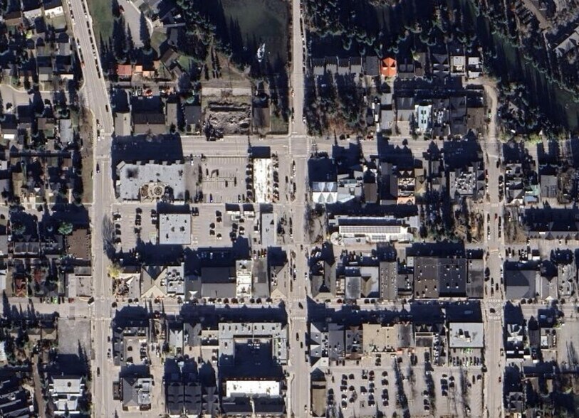 More Photos Of 802 10 St, Canmore General Retail For Lease