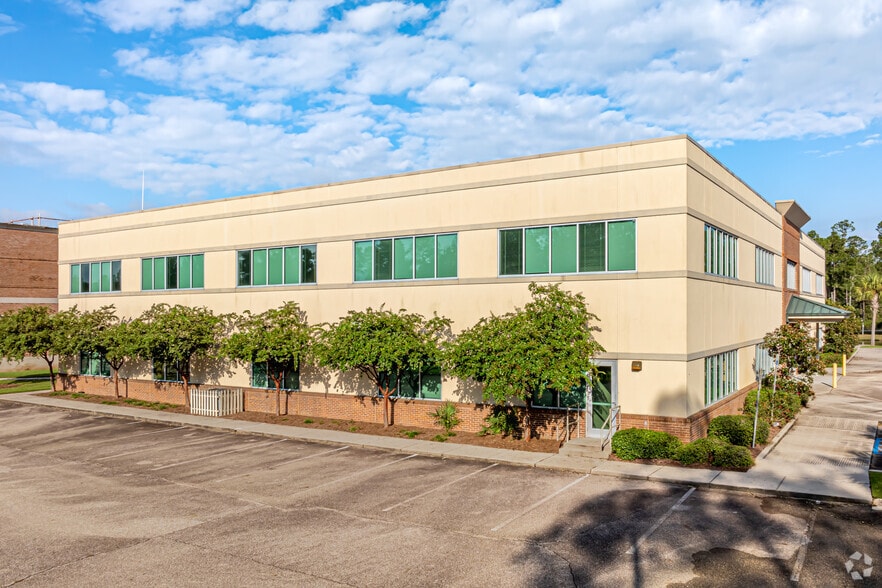 More Photos Of 64040 Highway 434, Lacombe Medical For Lease