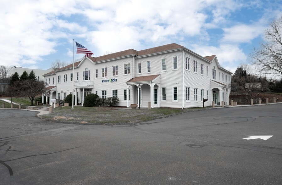 More Photos Of 11 Mile Hill Rd, Newtown Office For Lease