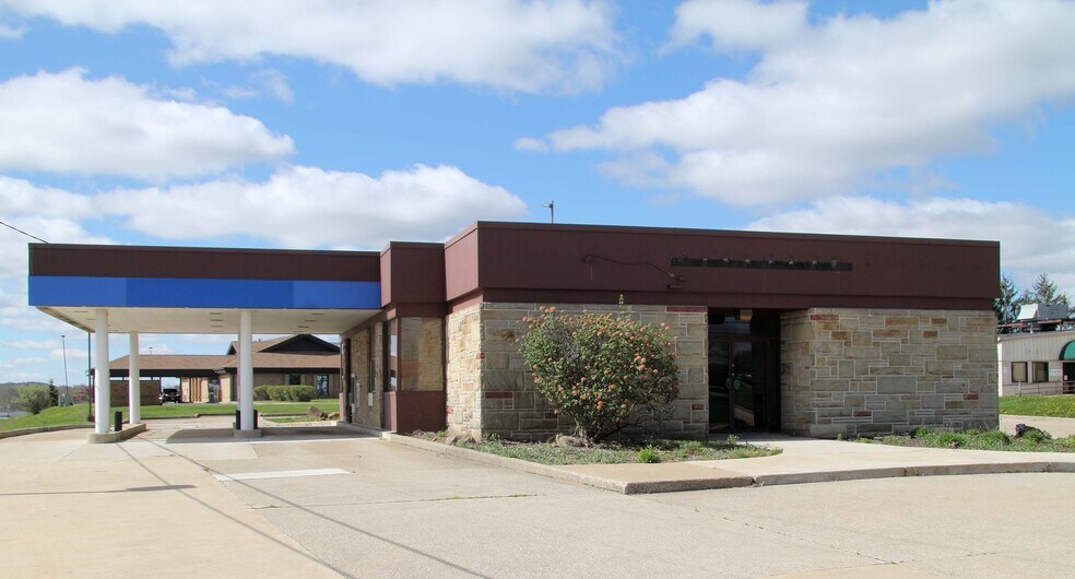 More Photos Of 2281 W 4th St, Mansfield Office For Sale