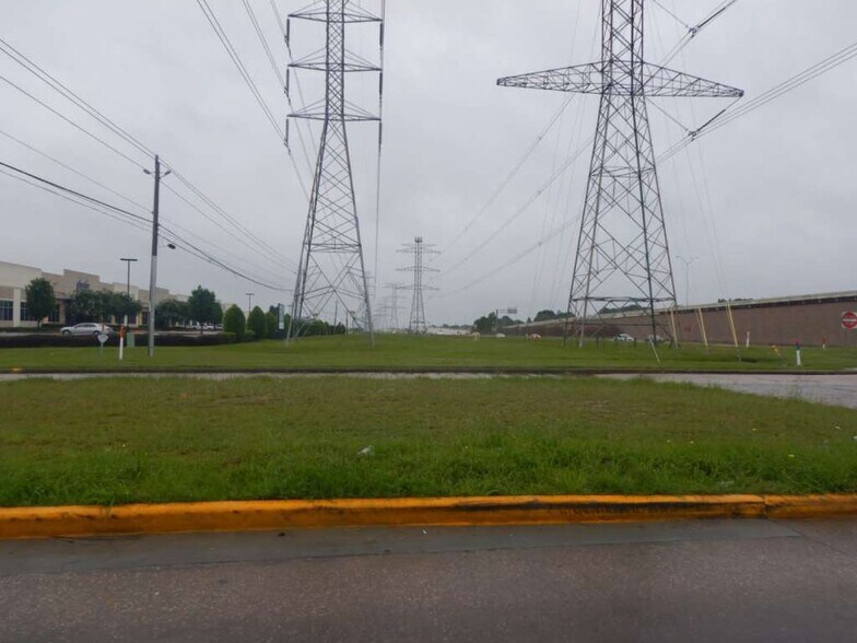 More Photos Of Hilton Rd, Houston Land For Lease