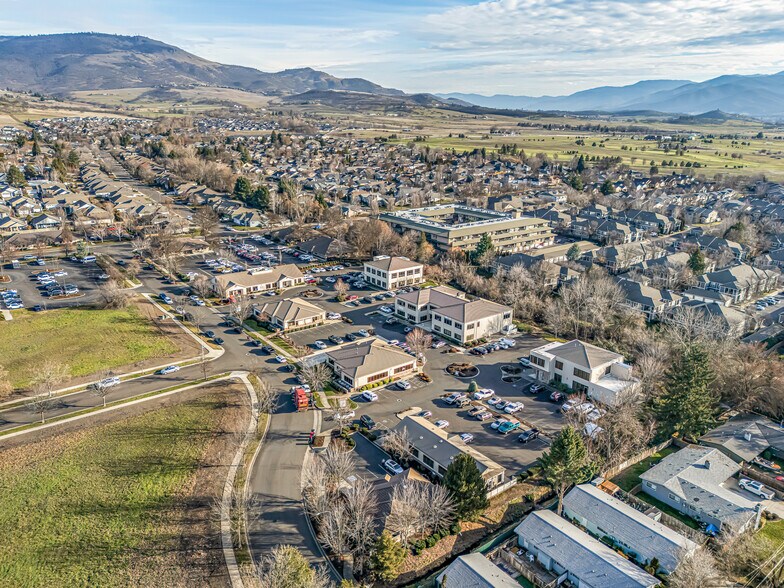 More Photos Of 3144 State St, Medford Healthcare For Lease