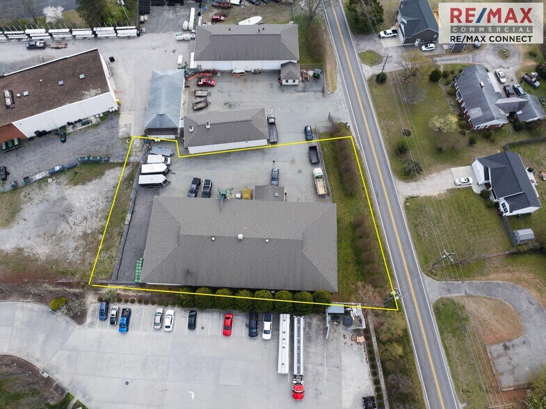 More Photos Of 2521 Hayes Rd, Hayes Light Distribution For Sale