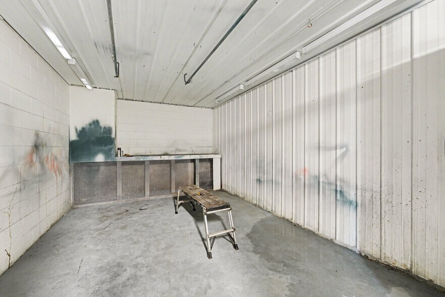 More Photos Of 9602 133rd Ave, Cedar Lake Showroom For Sale