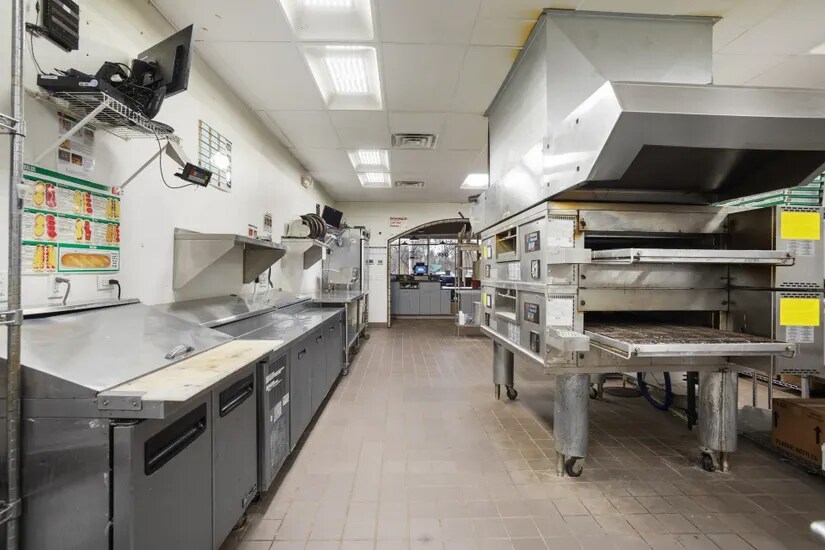 More Photos Of 1250 4th Ave NW, Minot Storefront For Sale