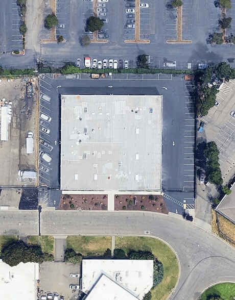 More Photos Of 404-420 Pendleton Way, Oakland Warehouse For Sale