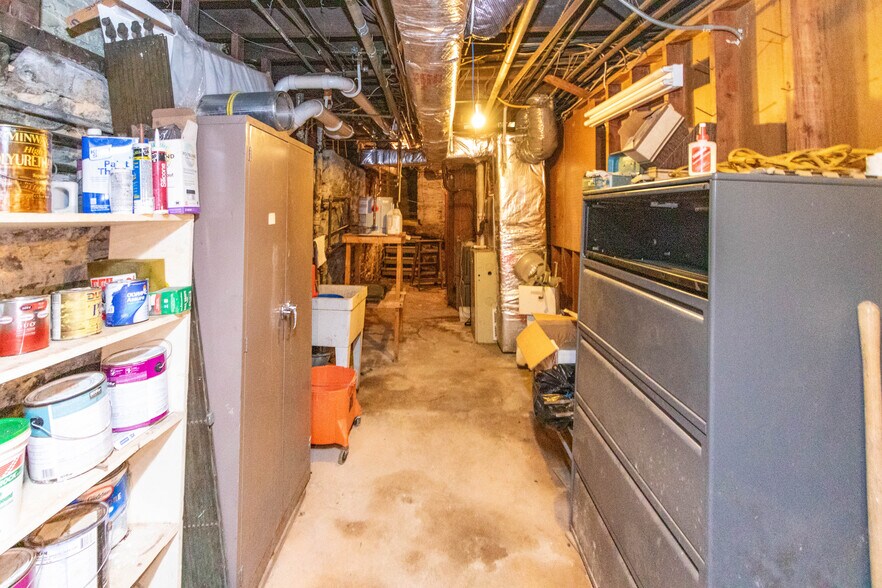 More Photos Of 115 W Saratoga St, Baltimore Storefront Retail Residential For Sale