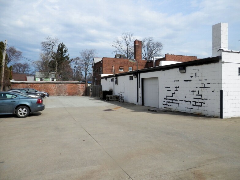 More Photos Of 4172-4178 Rocky River Dr, Cleveland General Retail For Sale