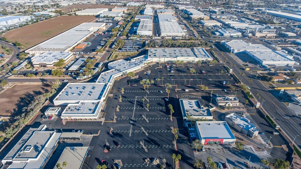 Primary Photo Of 4344 W Indian School Rd, Phoenix General Retail For Lease