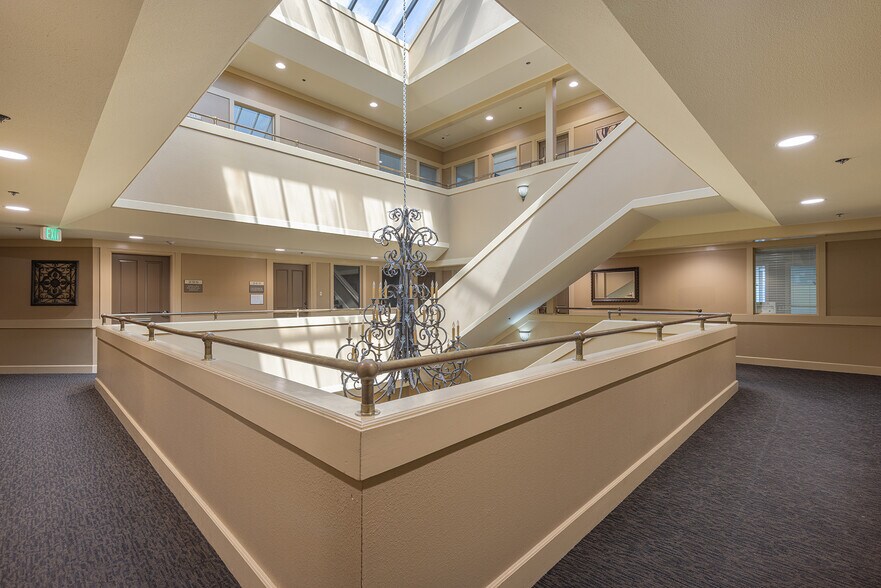 More Photos Of 1001 2nd St, Napa Office For Lease