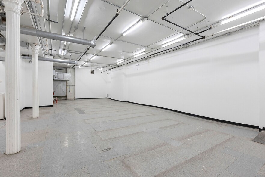 More Photos Of 498-500 Broadway, New York Office For Lease