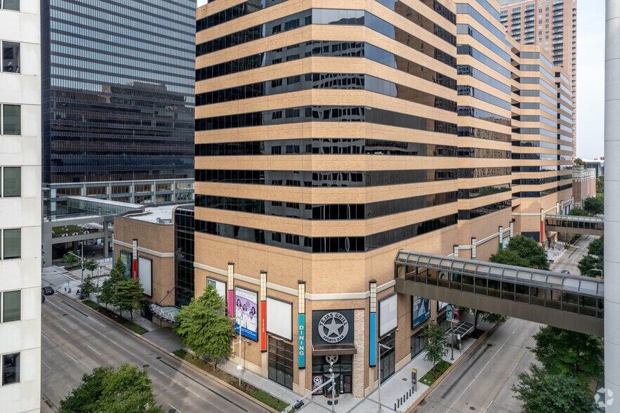 Primary Photo Of 1331 Lamar Ave, Houston Office For Lease