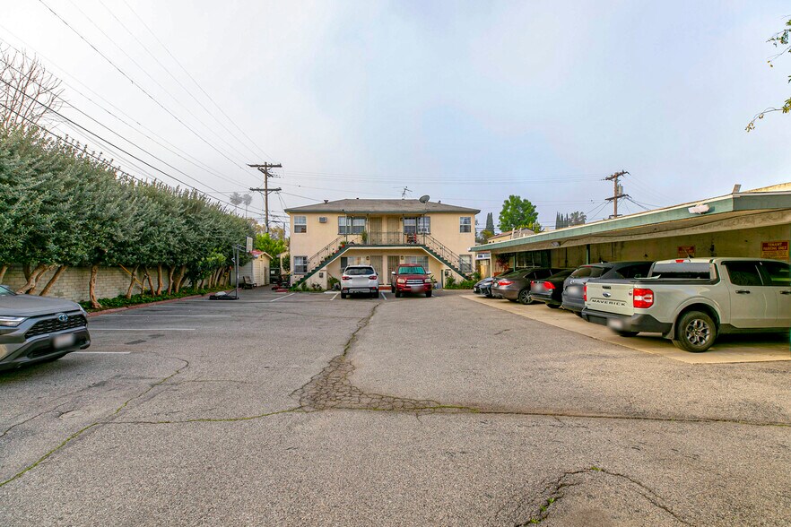 More Photos Of 1140 E Chevy Chase Dr, Glendale Office Residential For Sale