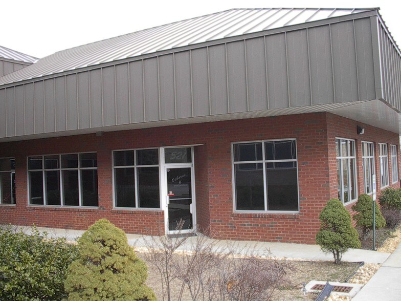 More Photos Of 519-525 Branchway Rd, North Chesterfield Light Distribution For Sale