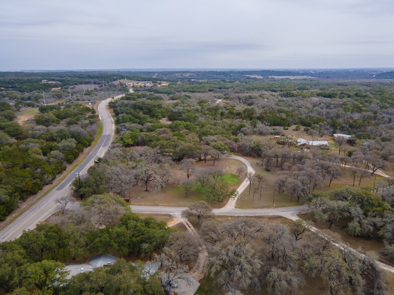 More Photos Of 101 Hunters Glen Dr, San Marcos Flex For Sale