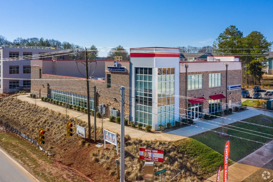 More Photos Of 317 Alcove Rd, Mooresville Medical For Lease