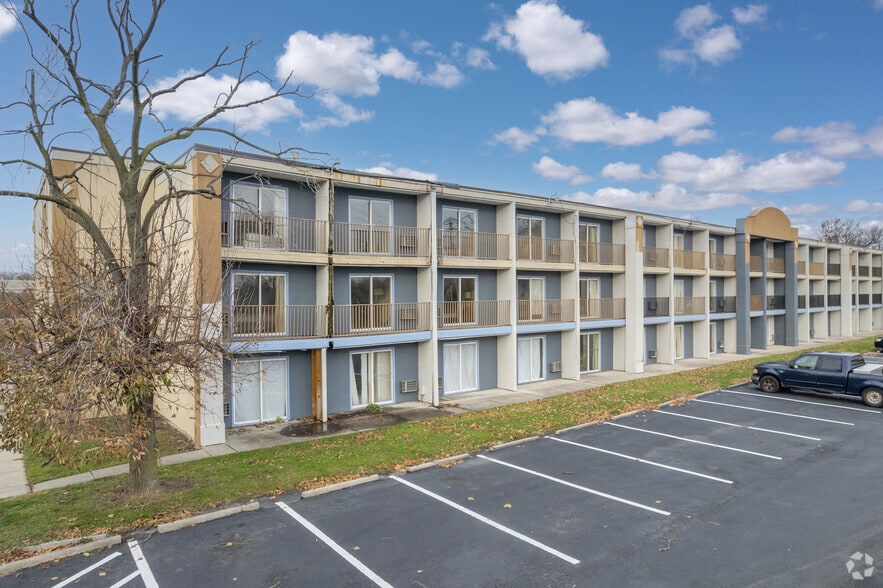 More Photos Of 1800 Miami St, Toledo Hotel For Sale