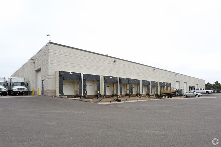 More Photos Of 5125-5165 S Towne Dr, New Berlin Industrial For Sale