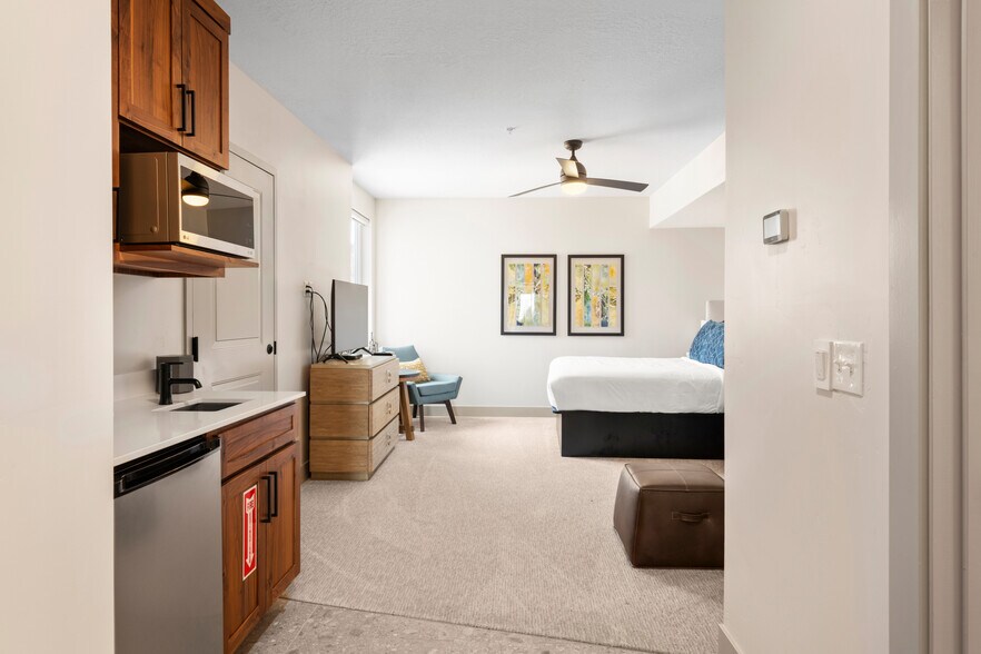 More Photos Of 45 E 150 S, Garden City Apartments For Sale