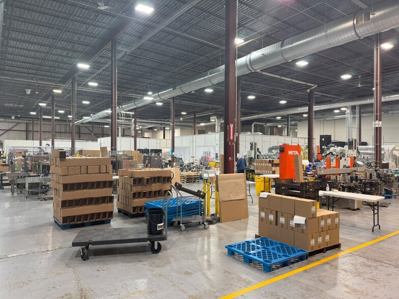 More Photos Of 36 River Rd, Essex Junction Warehouse For Lease